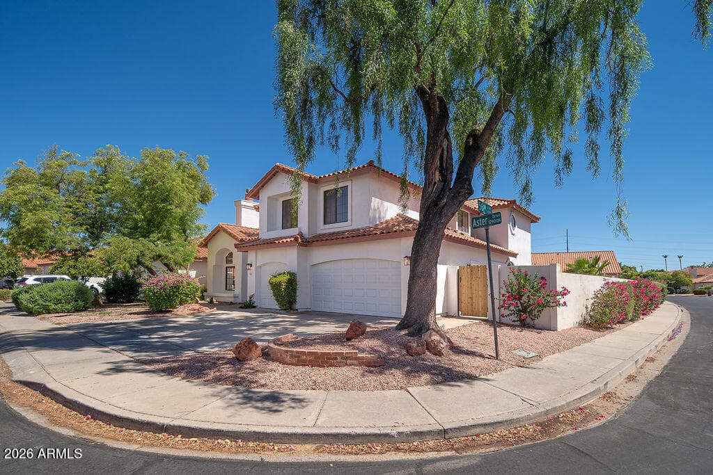 5631 W Aster Drive, Glendale, AZ 85304 — photo 2 of 22