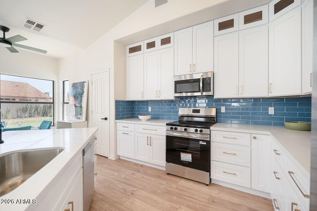 5631 W Aster Drive, Glendale, AZ 85304 — photo 8 of 22