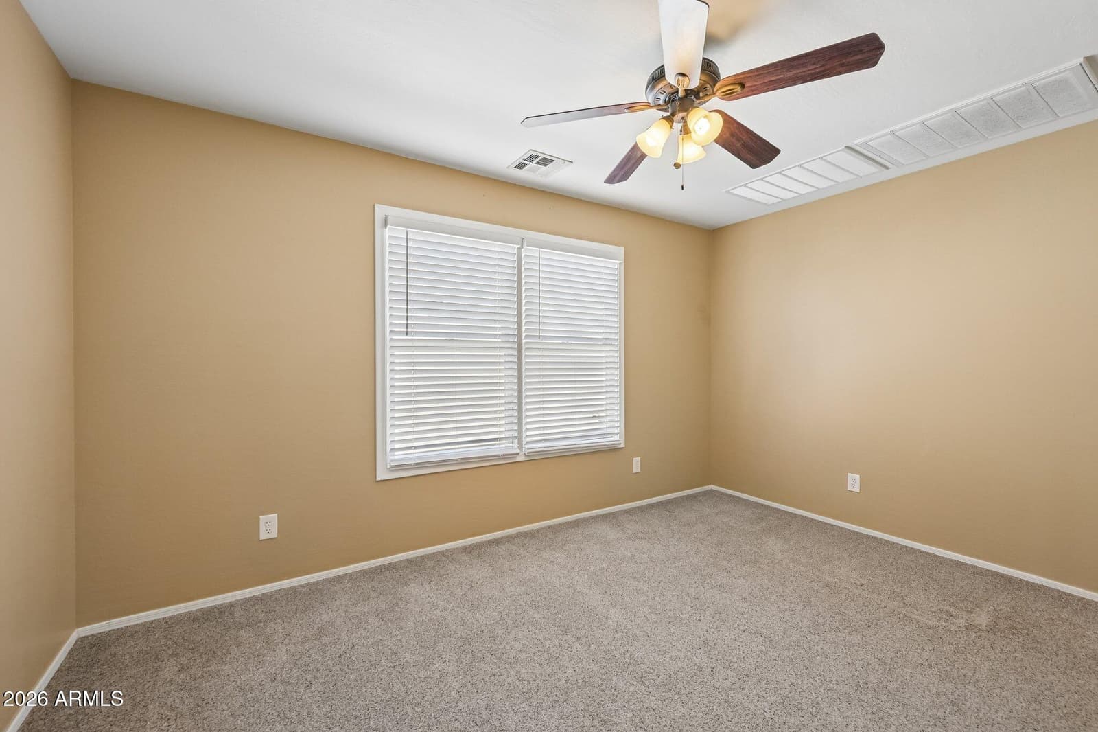 2330 E PECAN Road, Phoenix, AZ 85040 — photo 13 of 27