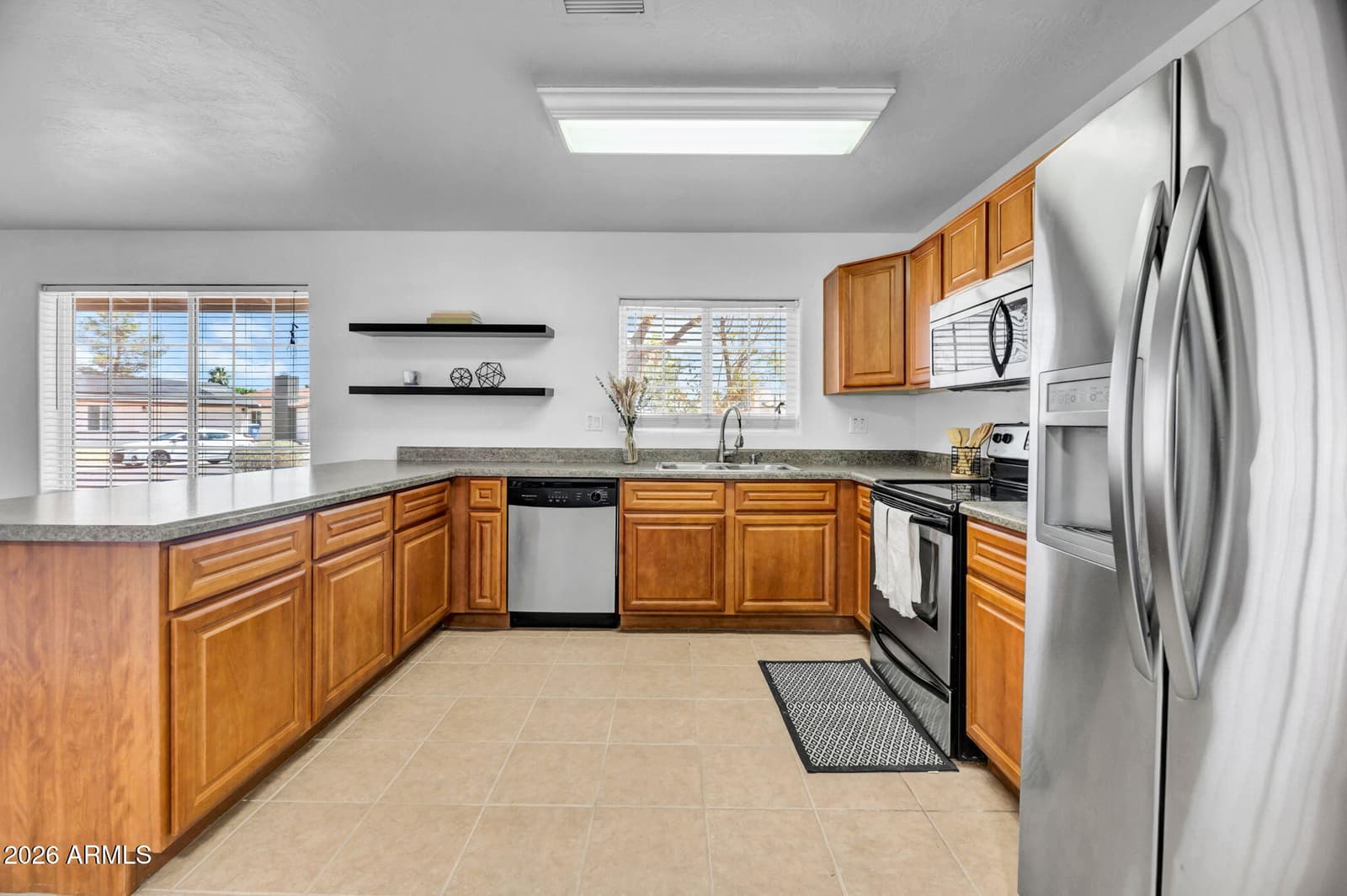 1742 W MENADOTA Drive, Phoenix, AZ 85027 — photo 9 of 20
