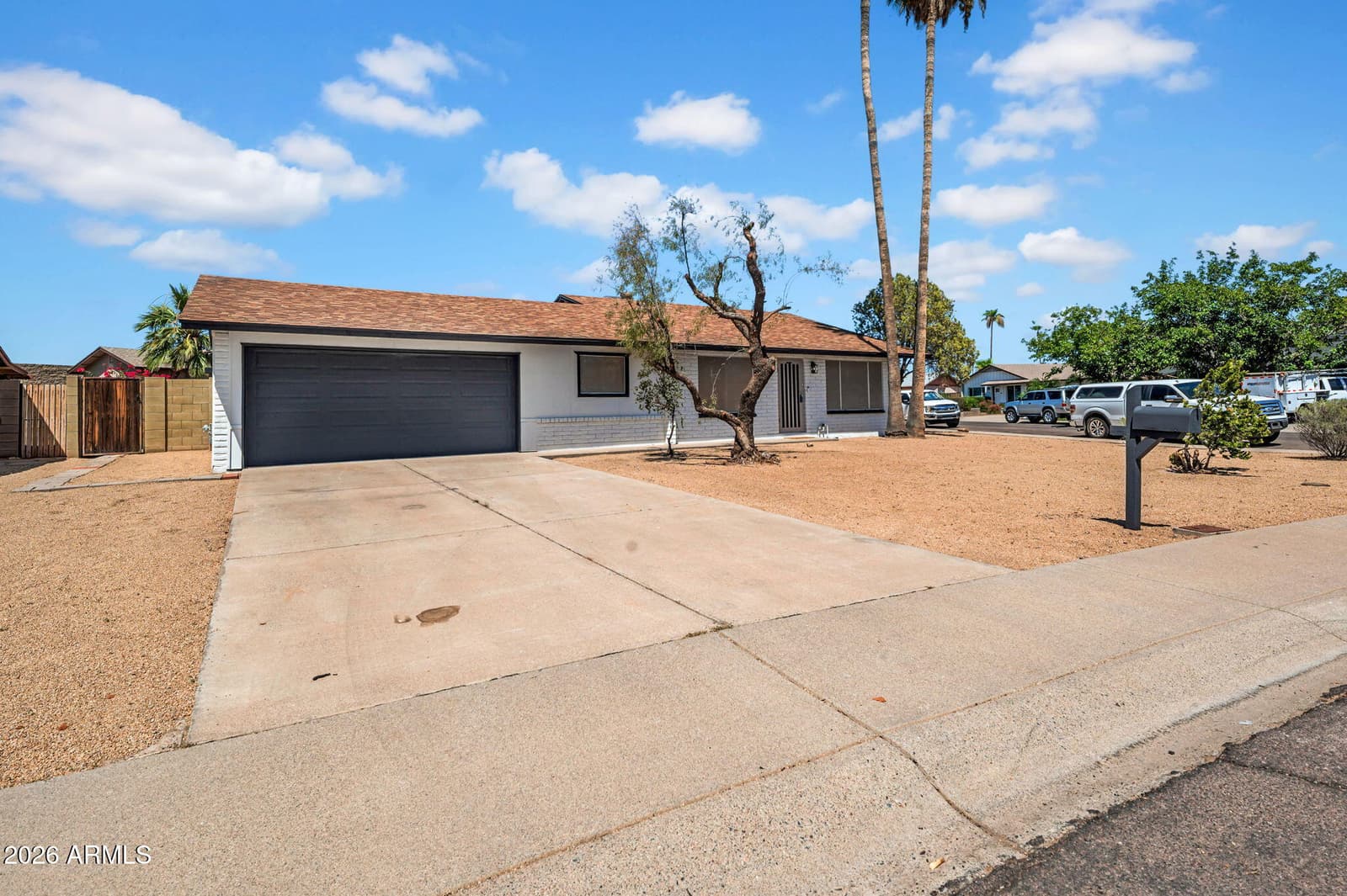 1742 W MENADOTA Drive, Phoenix, AZ 85027 — photo 3 of 20