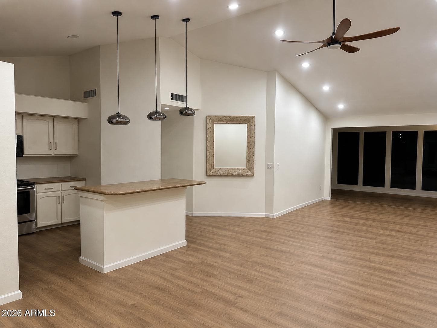 4238 E EVERETT Drive, Phoenix, AZ 85032 — photo 8 of 48