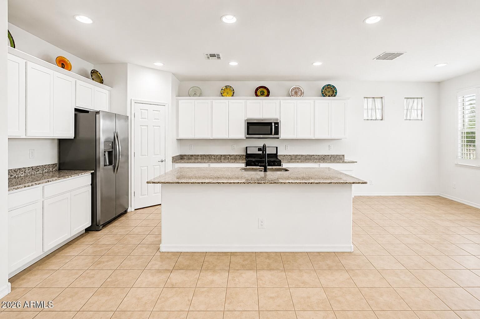 5612 N 109TH Avenue, Phoenix, AZ 85037 — photo 8 of 39