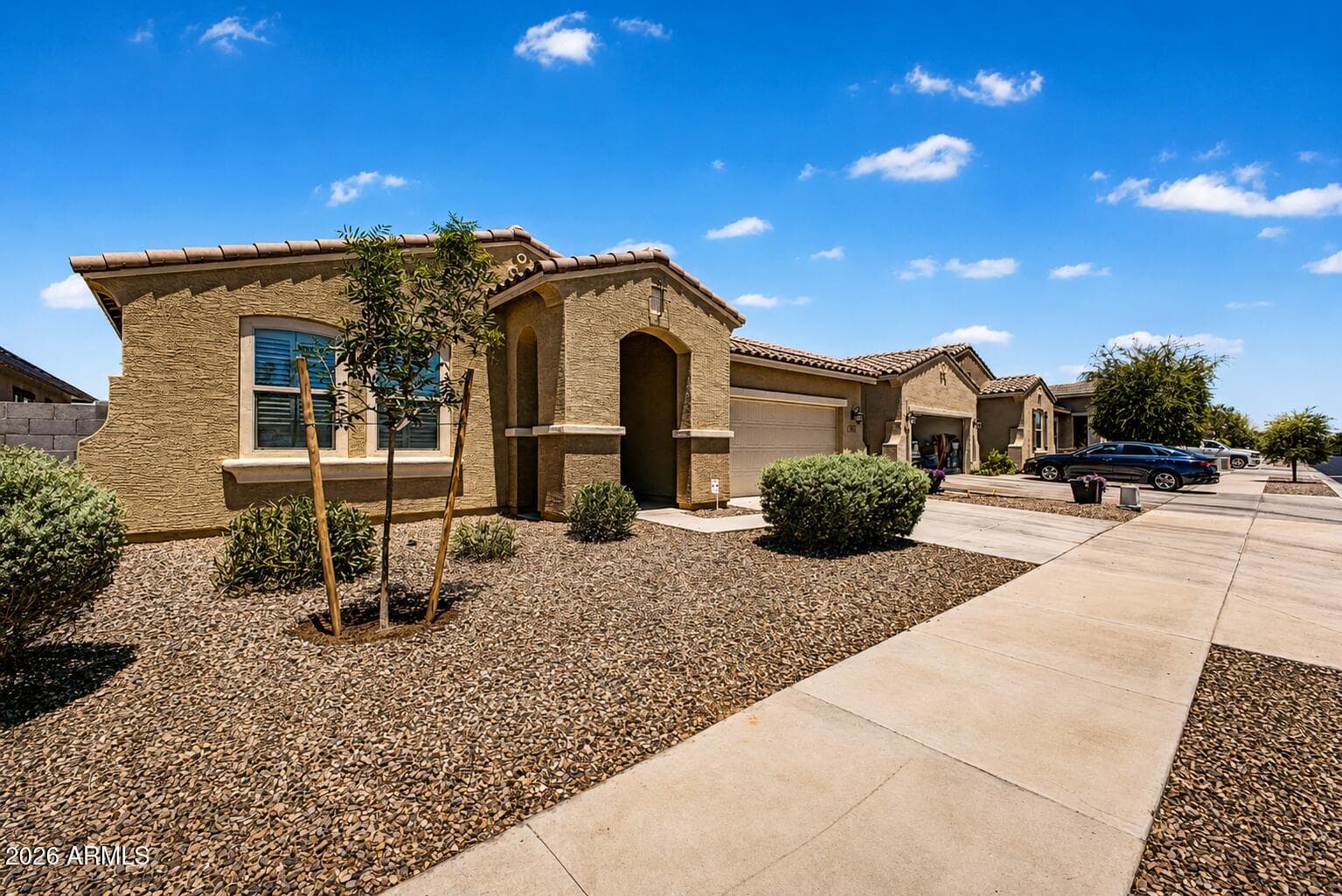 5612 N 109TH Avenue, Phoenix, AZ 85037 — photo 4 of 39