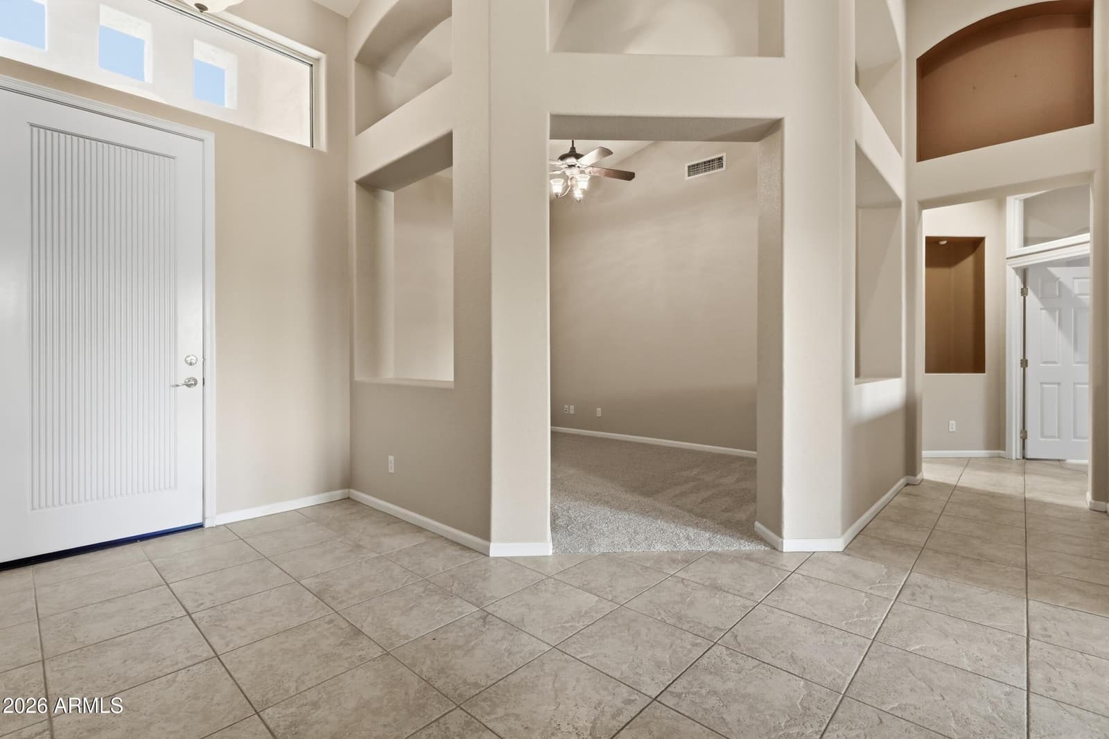 8056 W LOUISE Drive, Peoria, AZ 85383 — photo 8 of 63