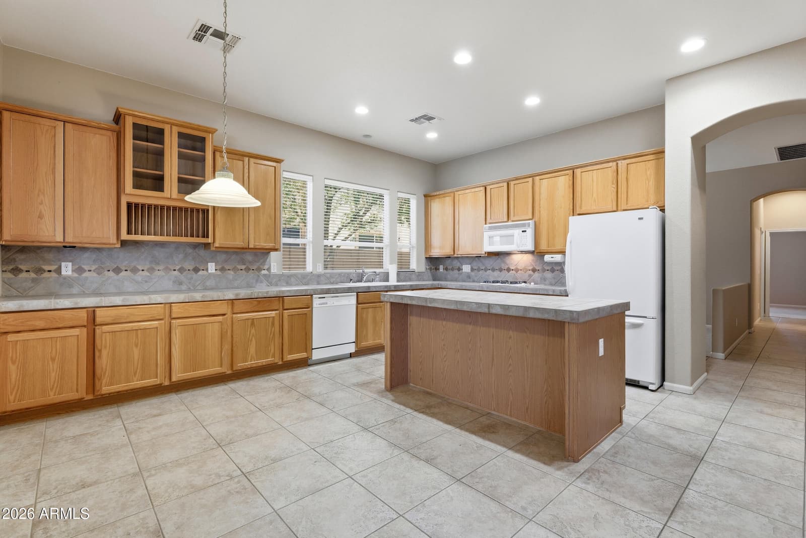 8056 W LOUISE Drive, Peoria, AZ 85383 — photo 17 of 63
