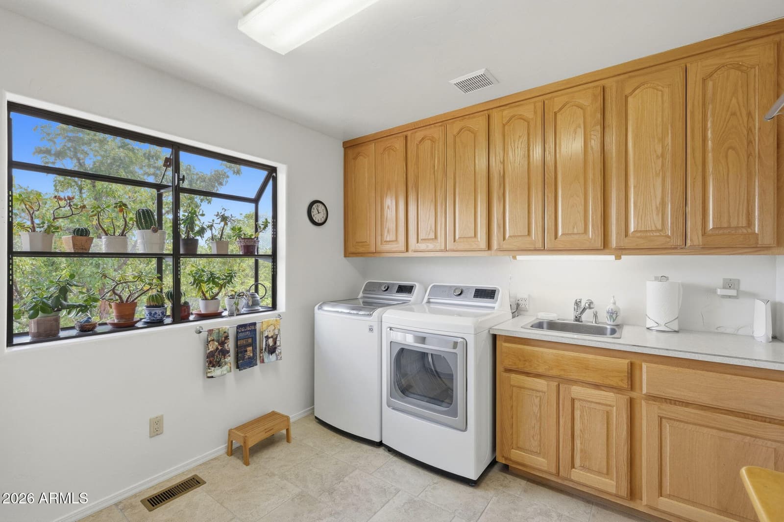 1506 EAGLE CREST Drive, Prescott, AZ 86301 — photo 12 of 57