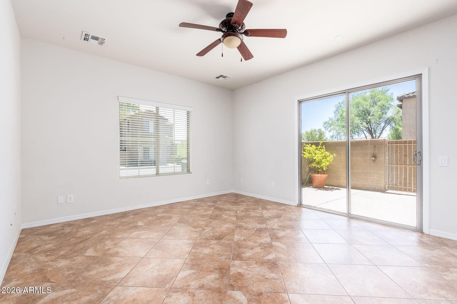 3954 E MELINDA Drive, Phoenix, AZ 85050 — photo 14 of 37
