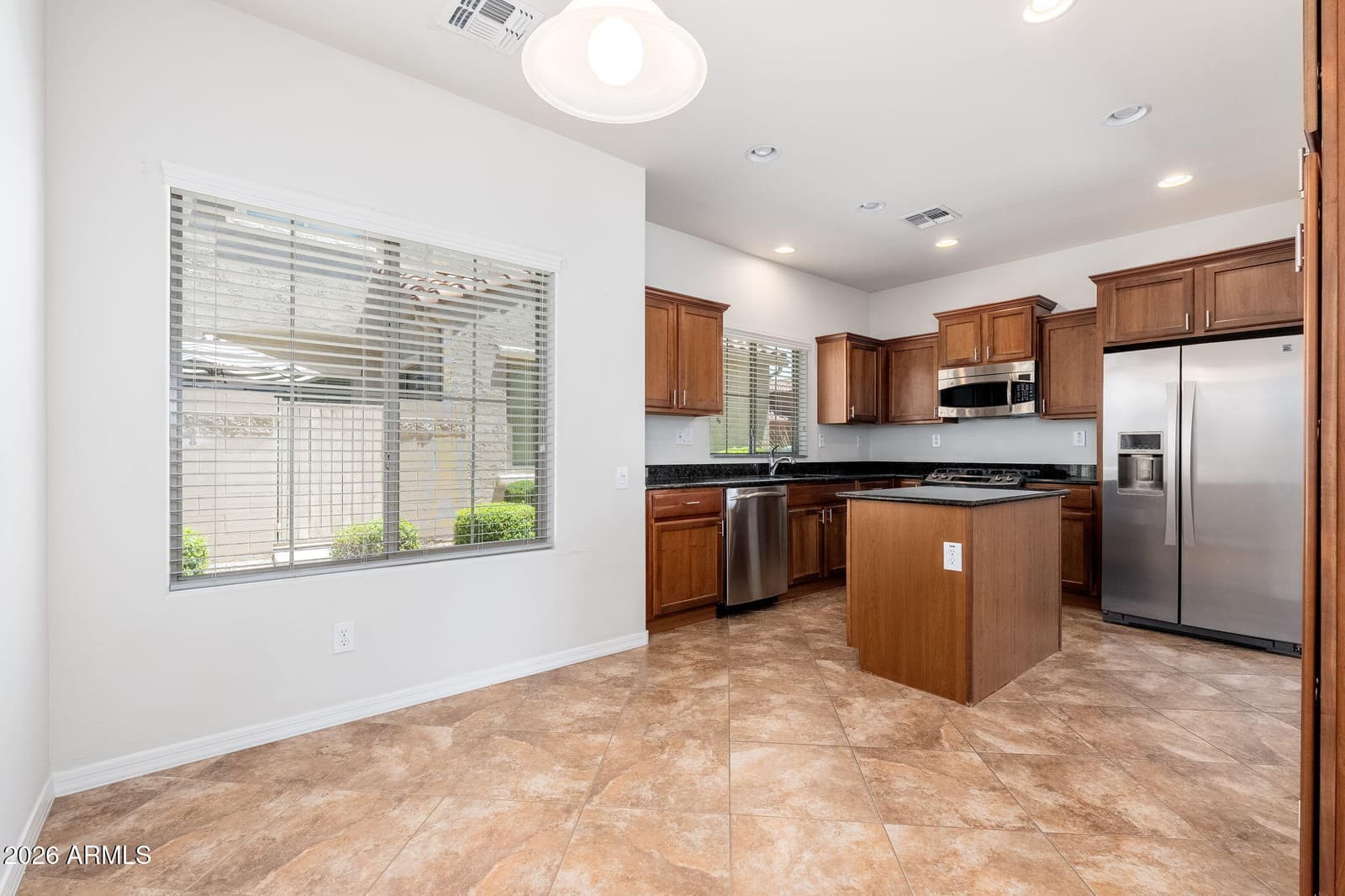 3954 E MELINDA Drive, Phoenix, AZ 85050 — photo 10 of 37