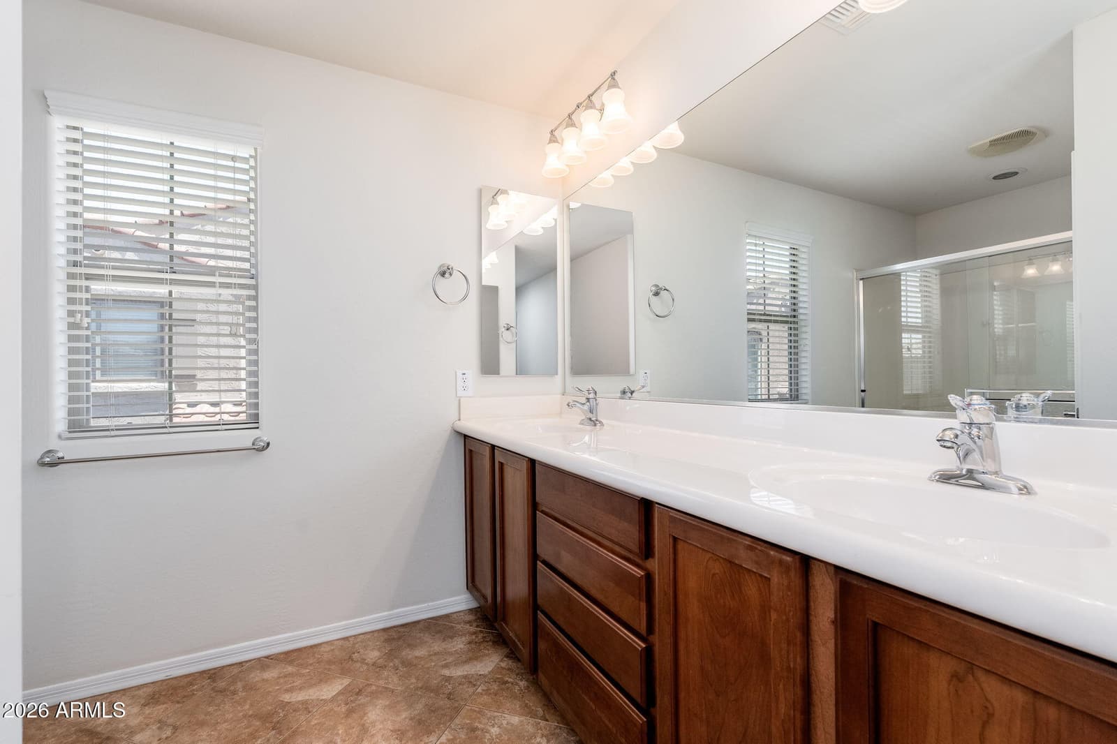 3954 E MELINDA Drive, Phoenix, AZ 85050 — photo 20 of 37