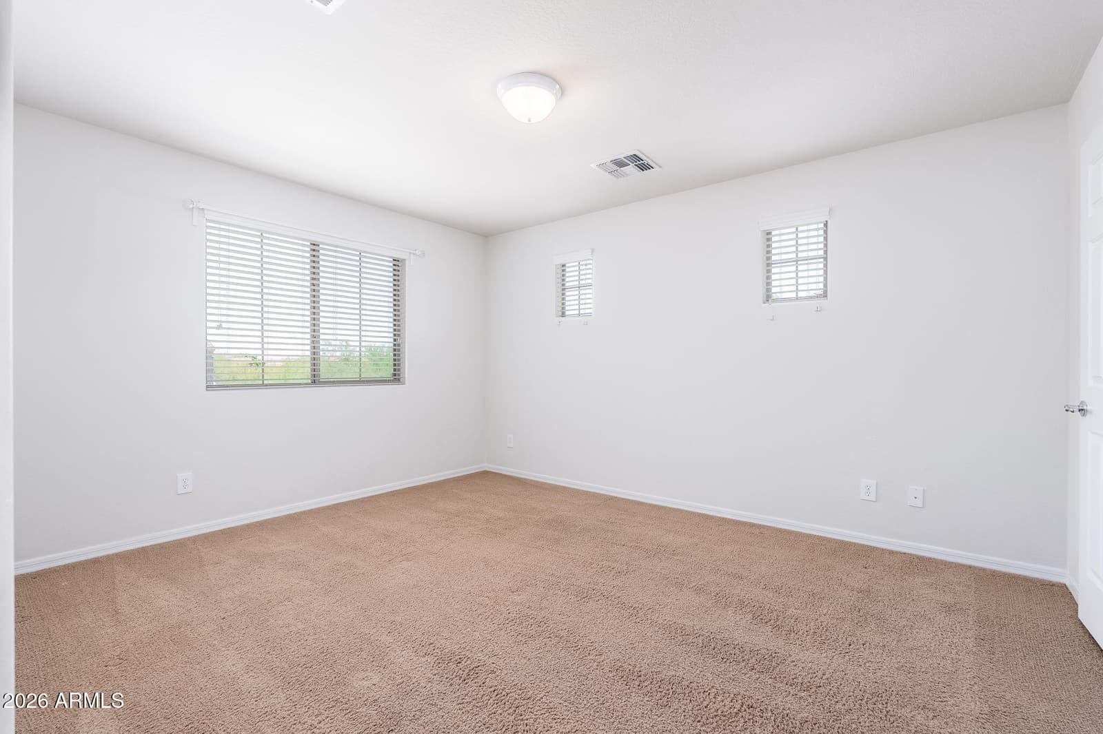 3954 E MELINDA Drive, Phoenix, AZ 85050 — photo 18 of 37