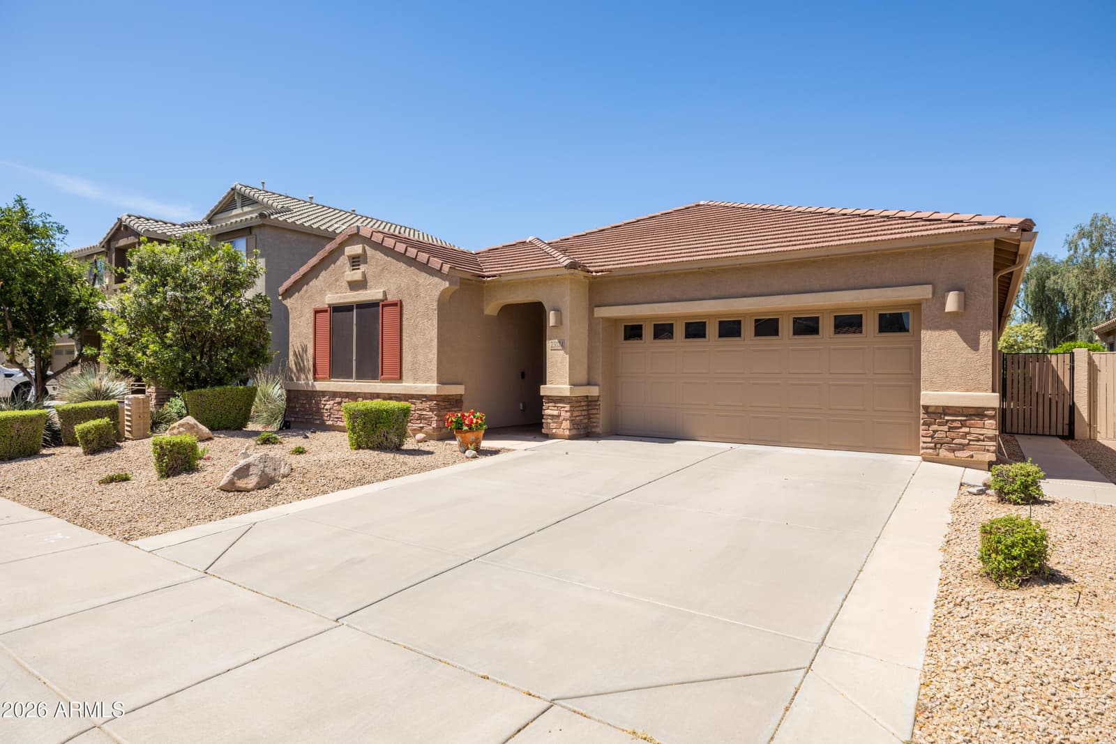 23124 N 41ST Street, Phoenix, AZ 85050 — photo 2 of 37