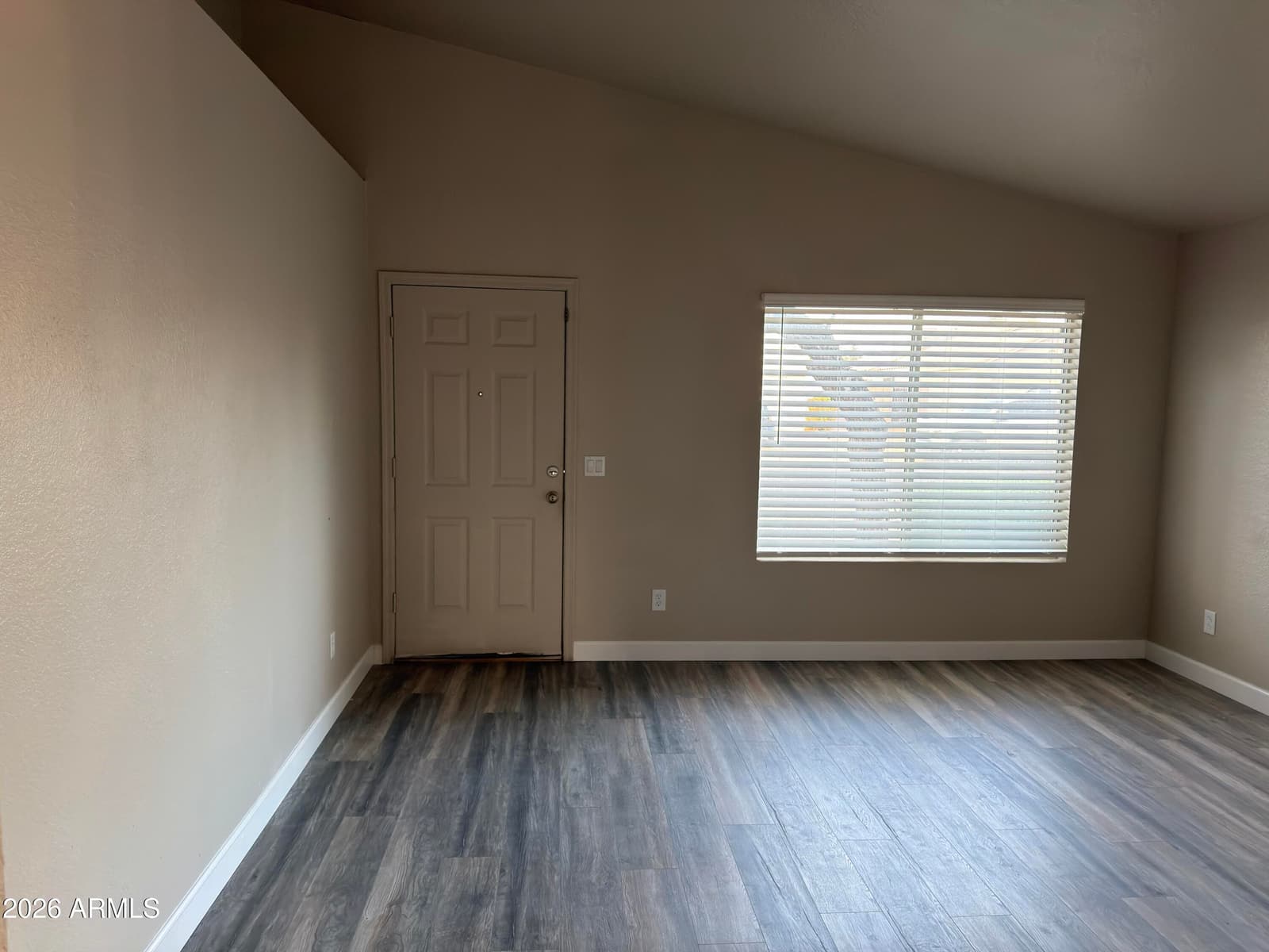 5033 E COLBY Street, Mesa, AZ 85205 — photo 3 of 22