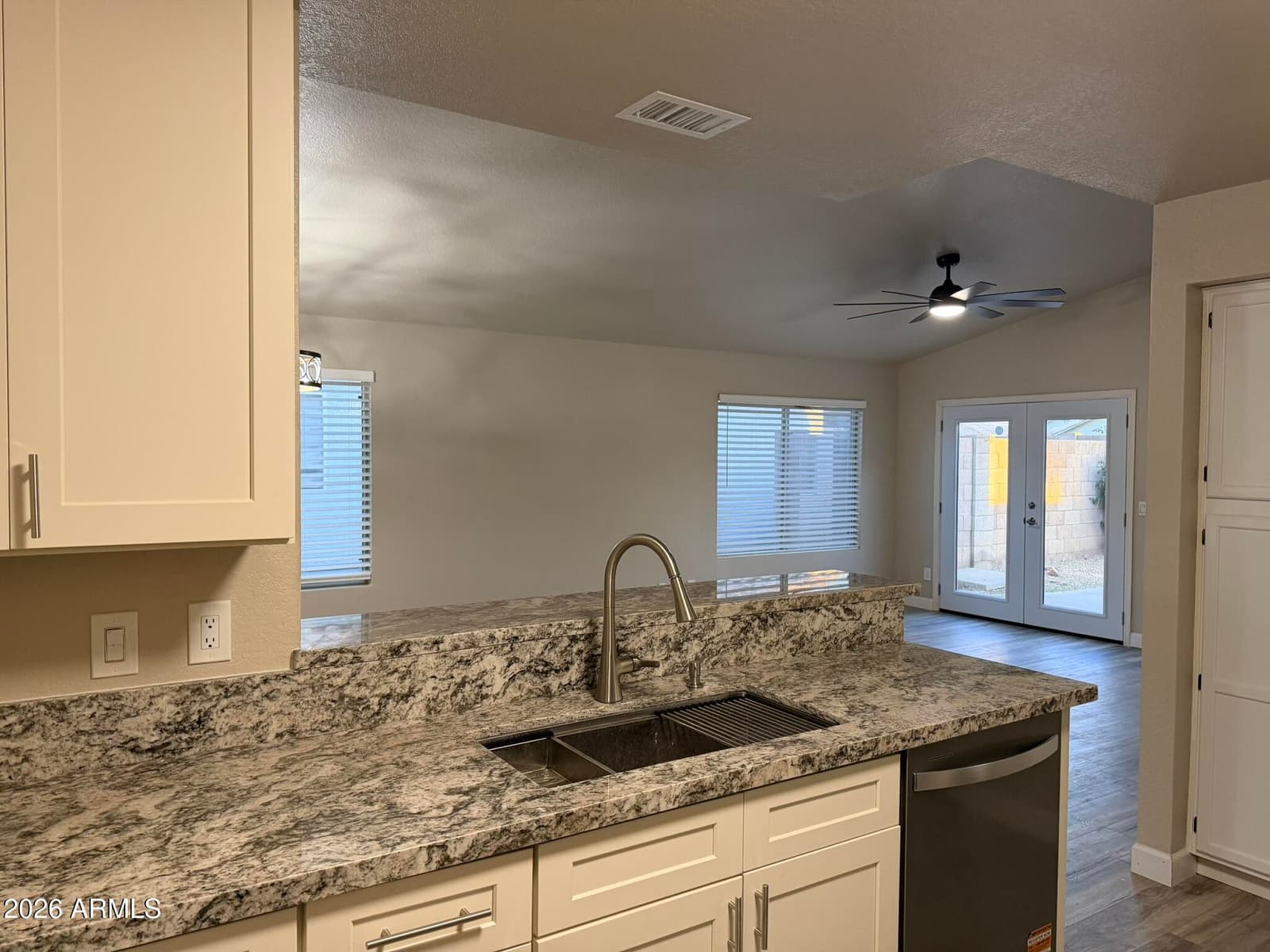 5033 E COLBY Street, Mesa, AZ 85205 — photo 11 of 22