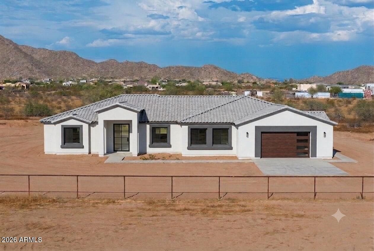 8233 N Nicole Road, Casa Grande, AZ 85194 — photo 1 of 10