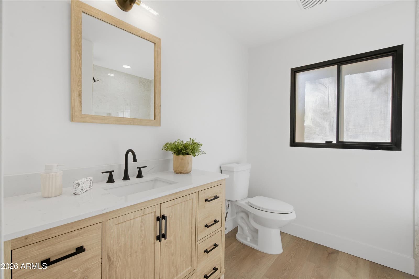 4117 W SAN MIGUEL Avenue, Phoenix, AZ 85019 — photo 12 of 16
