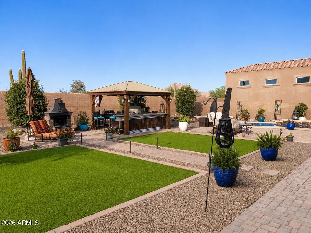 10650 W ELECTRA Lane, Peoria, AZ 85383 — photo 2 of 2