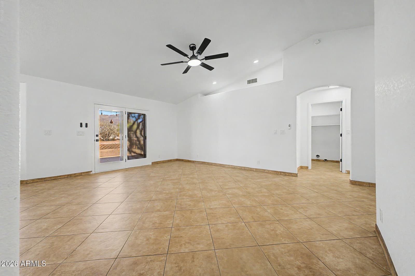 5740 E 2ND Avenue, Apache Junction, AZ 85119 — photo 10 of 34