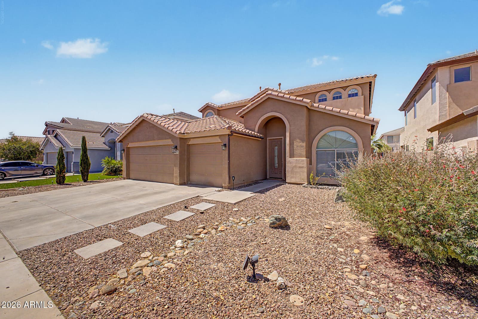 43578 W CYDNEE Drive, Maricopa, AZ 85138 — photo 4 of 38