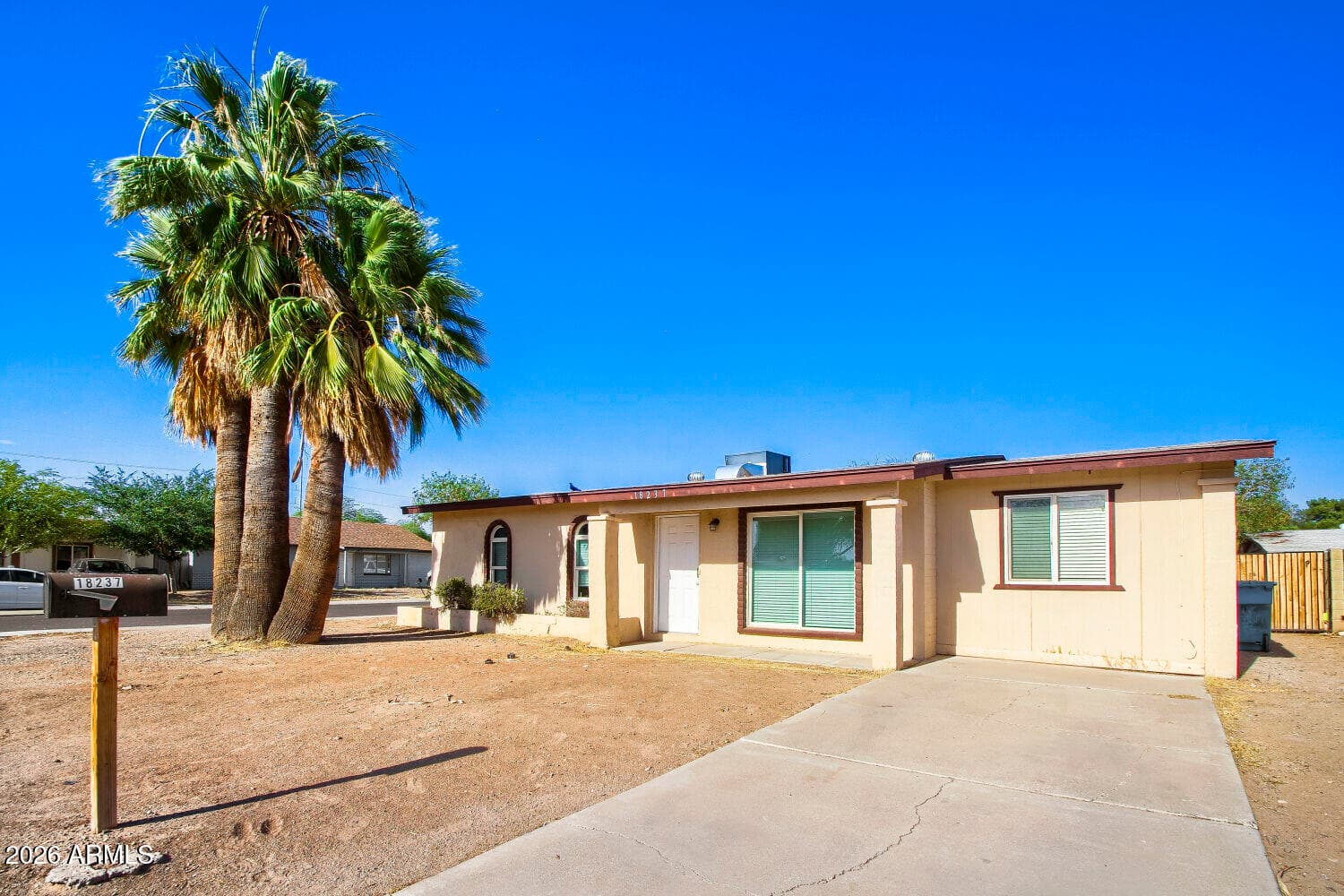 18237 N 34TH Drive, Phoenix, AZ 85053 — photo 1 of 18