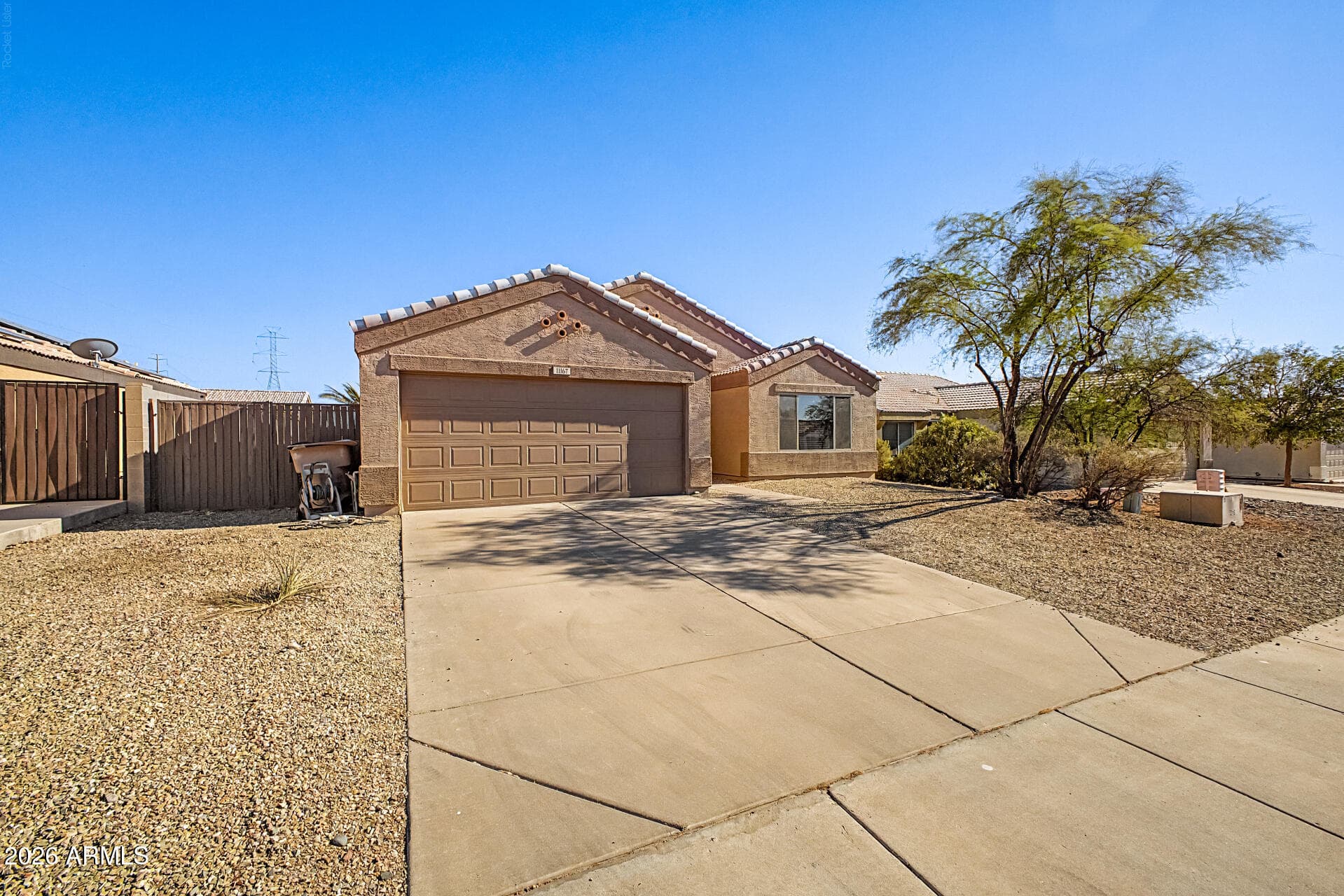 11167 W HARMONT Drive, Peoria, AZ 85345 — photo 4 of 22