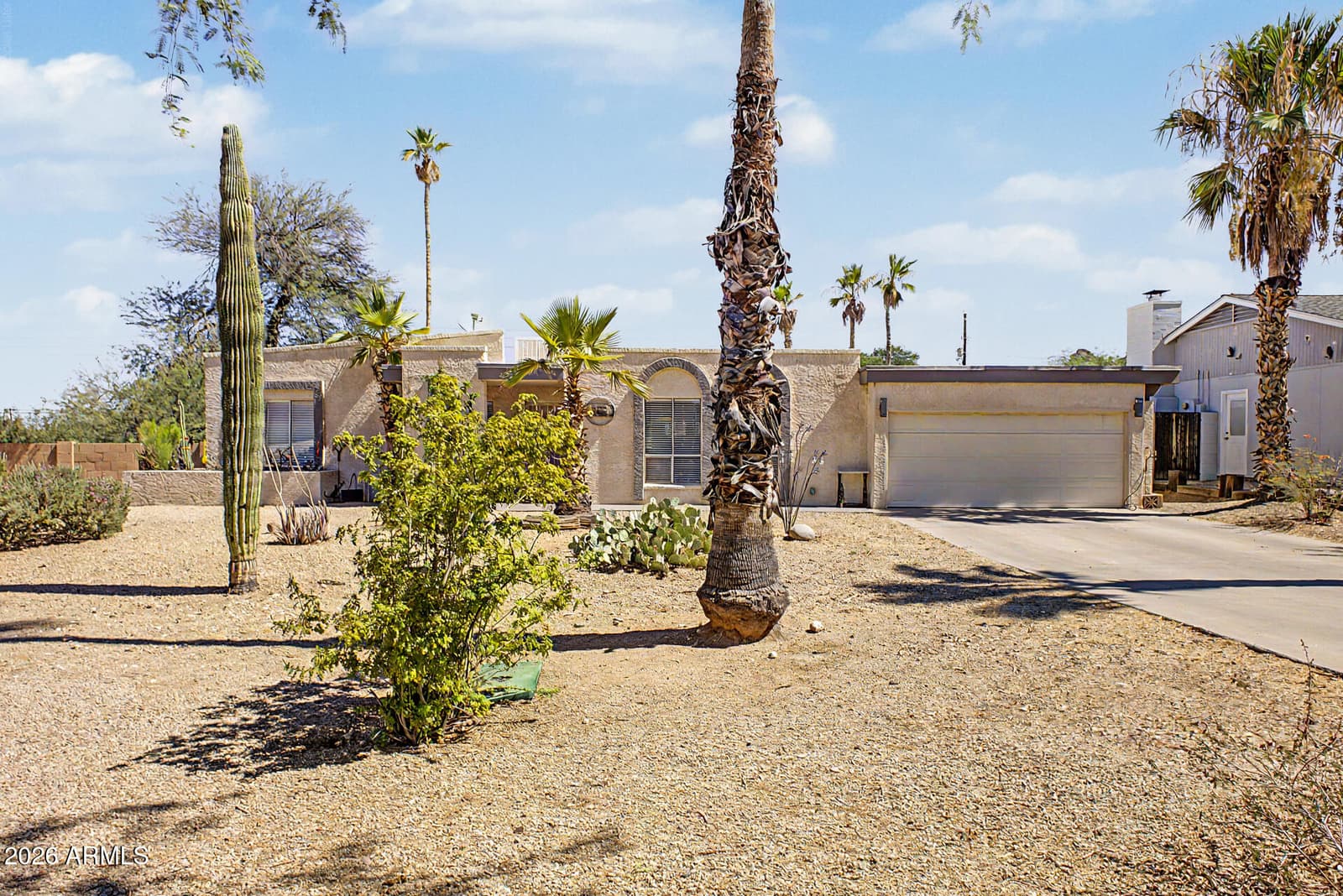 1132 E VILLAGE CIRCLE Drive, Phoenix, AZ 85022