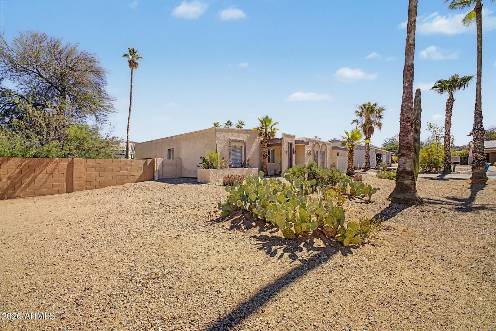 1132 E VILLAGE CIRCLE Drive, Phoenix, AZ 85022 — photo 7 of 46