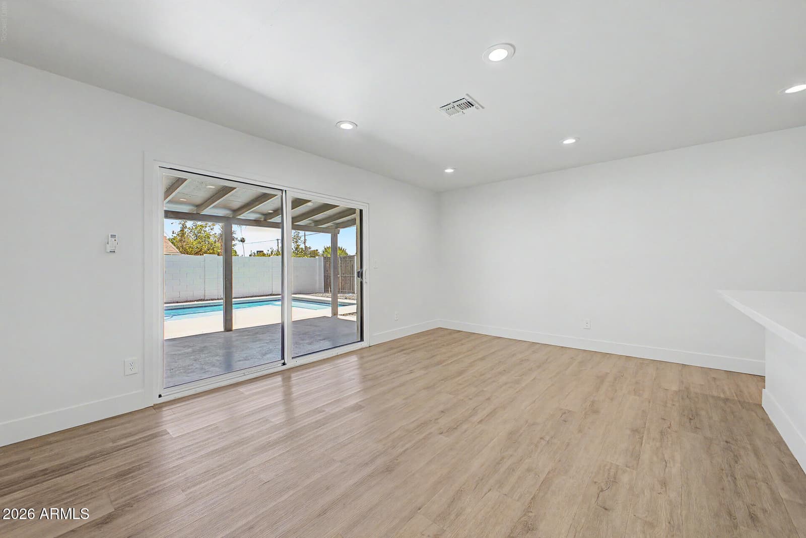 8601 E ROANOKE Avenue, Scottsdale, AZ 85257 — photo 5 of 29