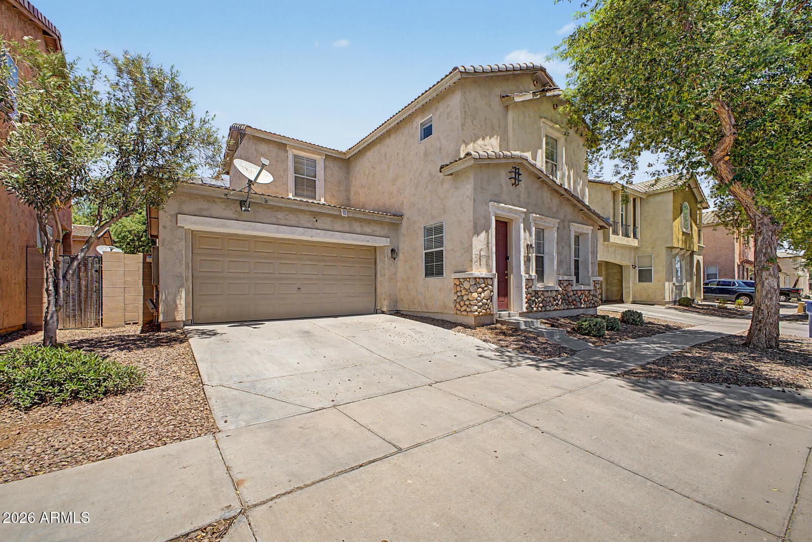 5326 W WARNER Street, Phoenix, AZ 85043 — photo 2 of 31