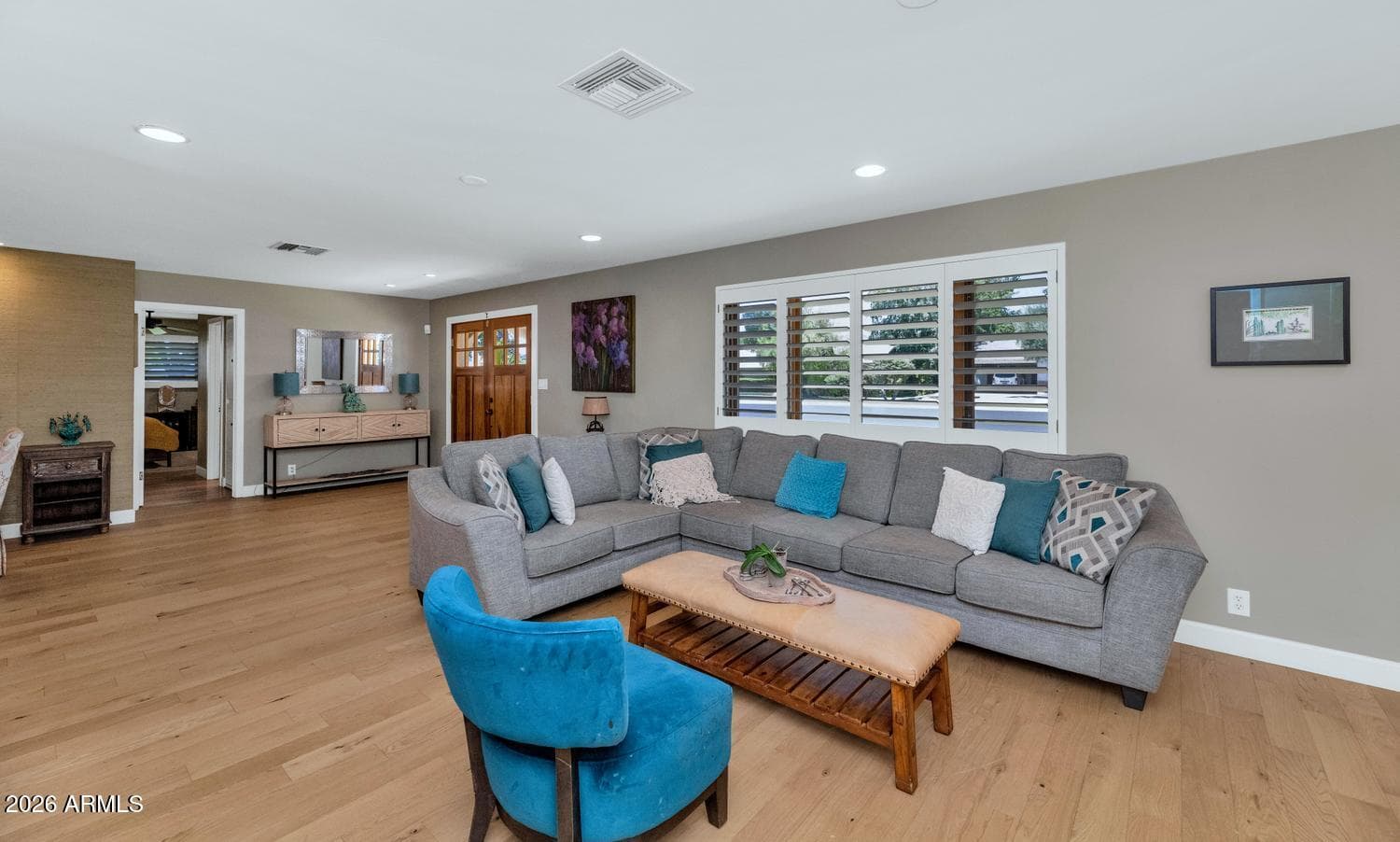 323 W BUTLER Drive, Phoenix, AZ 85021 — photo 9 of 46