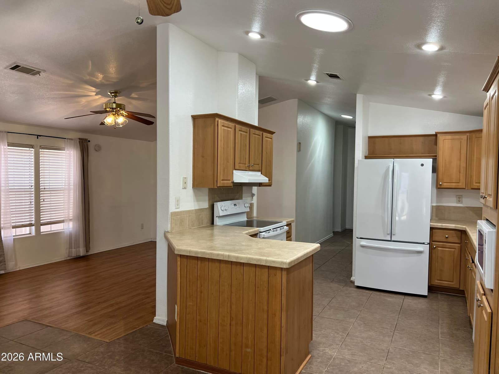 10960 N 67TH Avenue 168, Glendale, AZ 85304 — photo 5 of 29