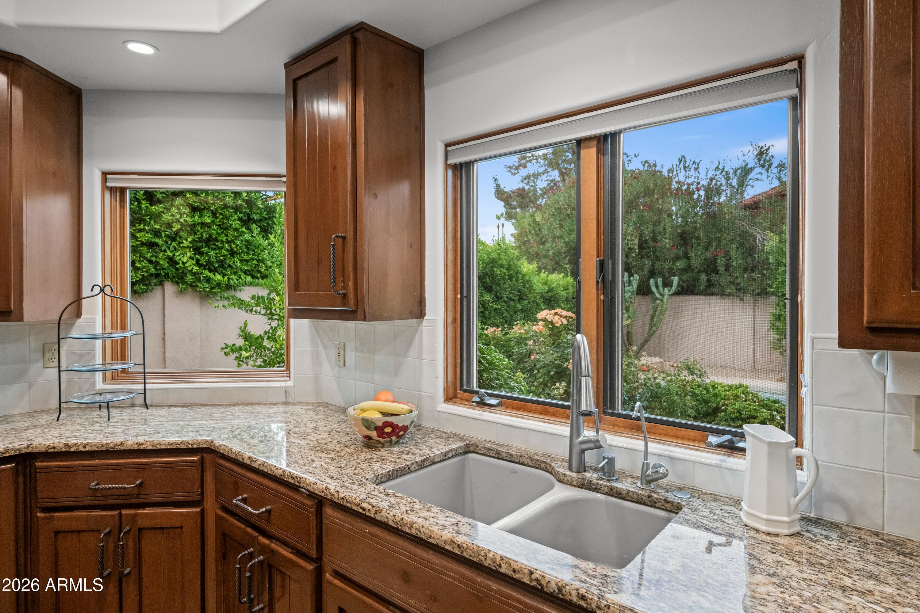 10007 N 55TH Street, Paradise Valley, AZ 85253 — photo 16 of 42