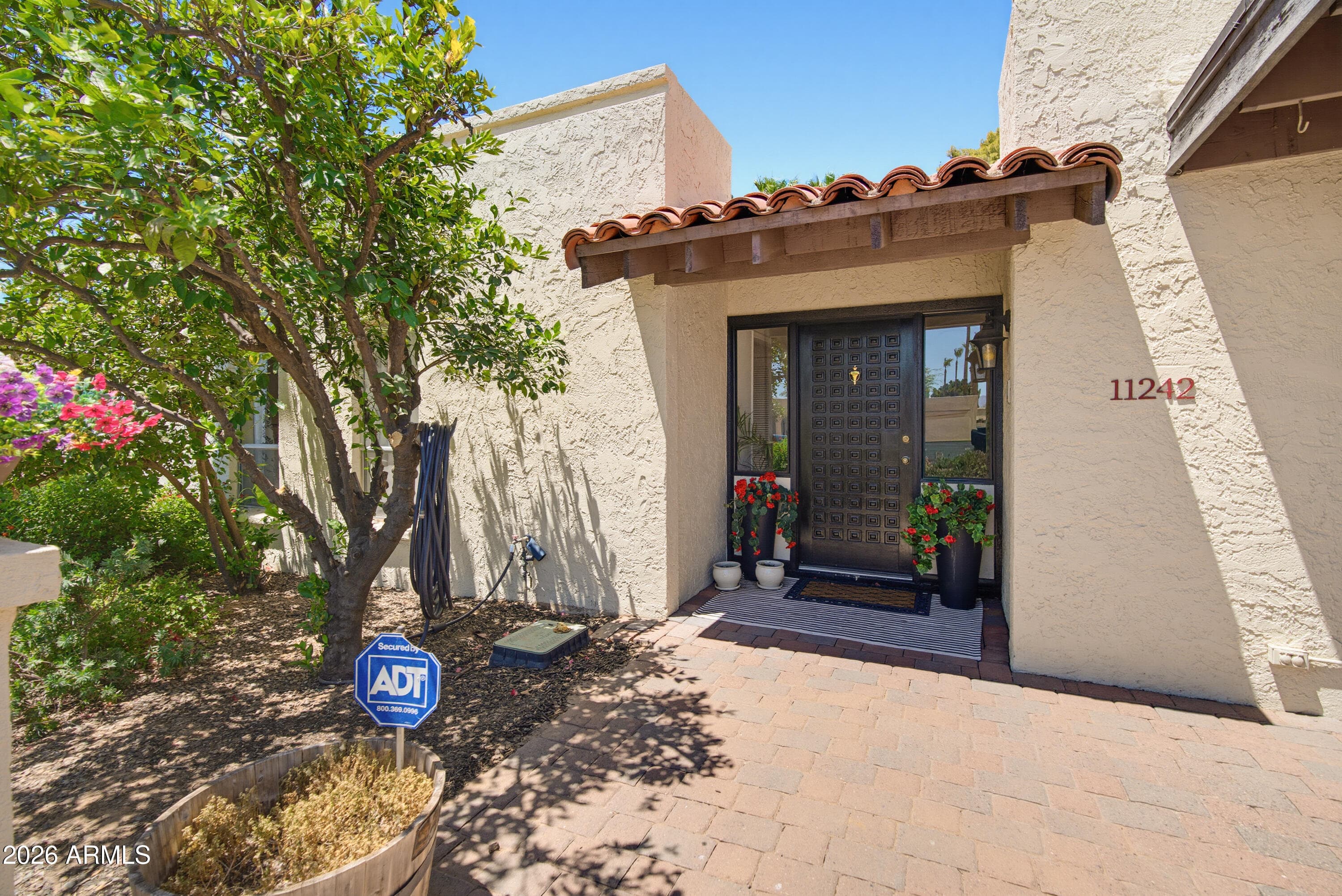 11242 N 44TH Court, Phoenix, AZ 85028 — photo 1 of 60