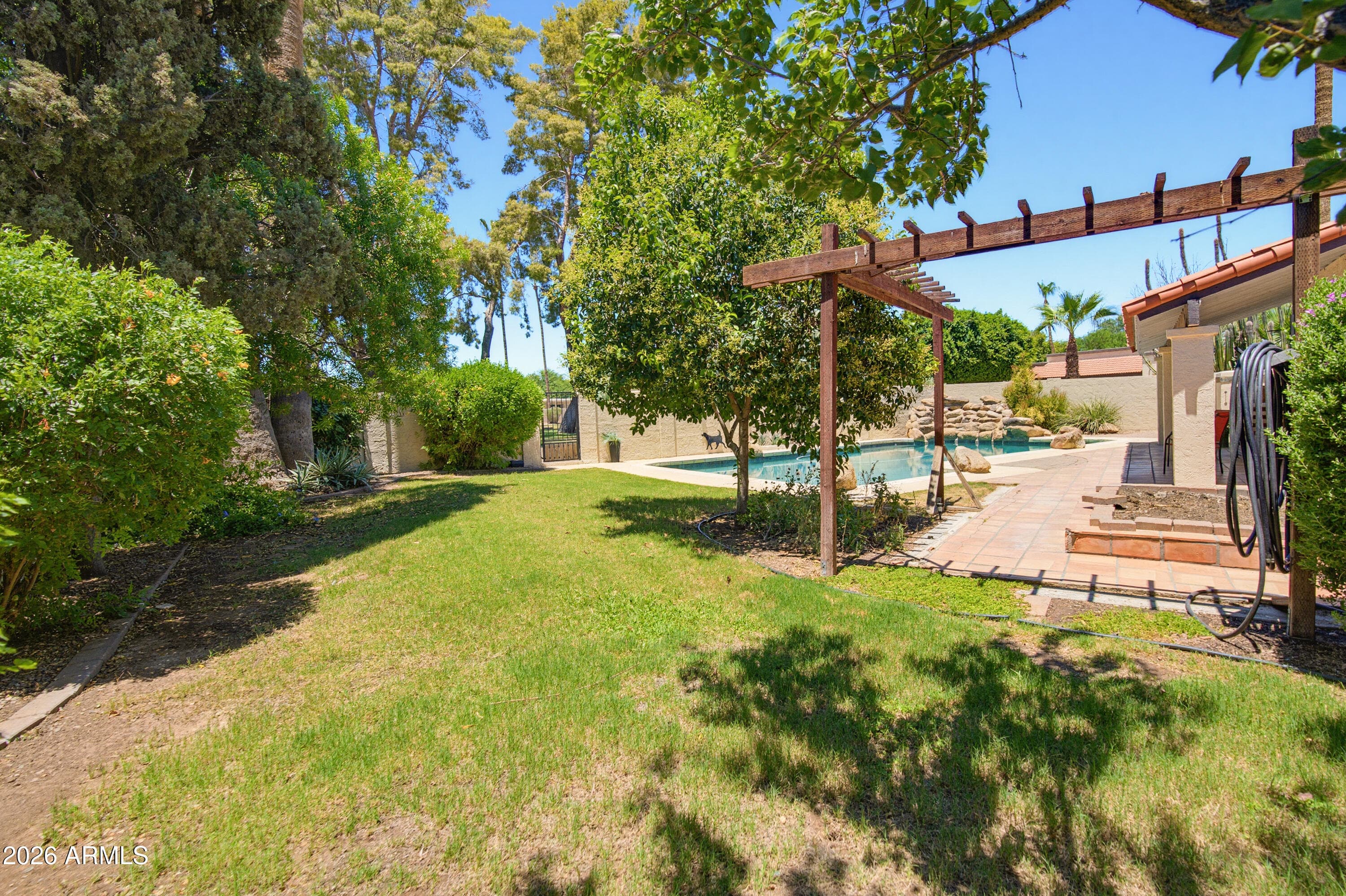 11242 N 44TH Court, Phoenix, AZ 85028 — photo 46 of 60