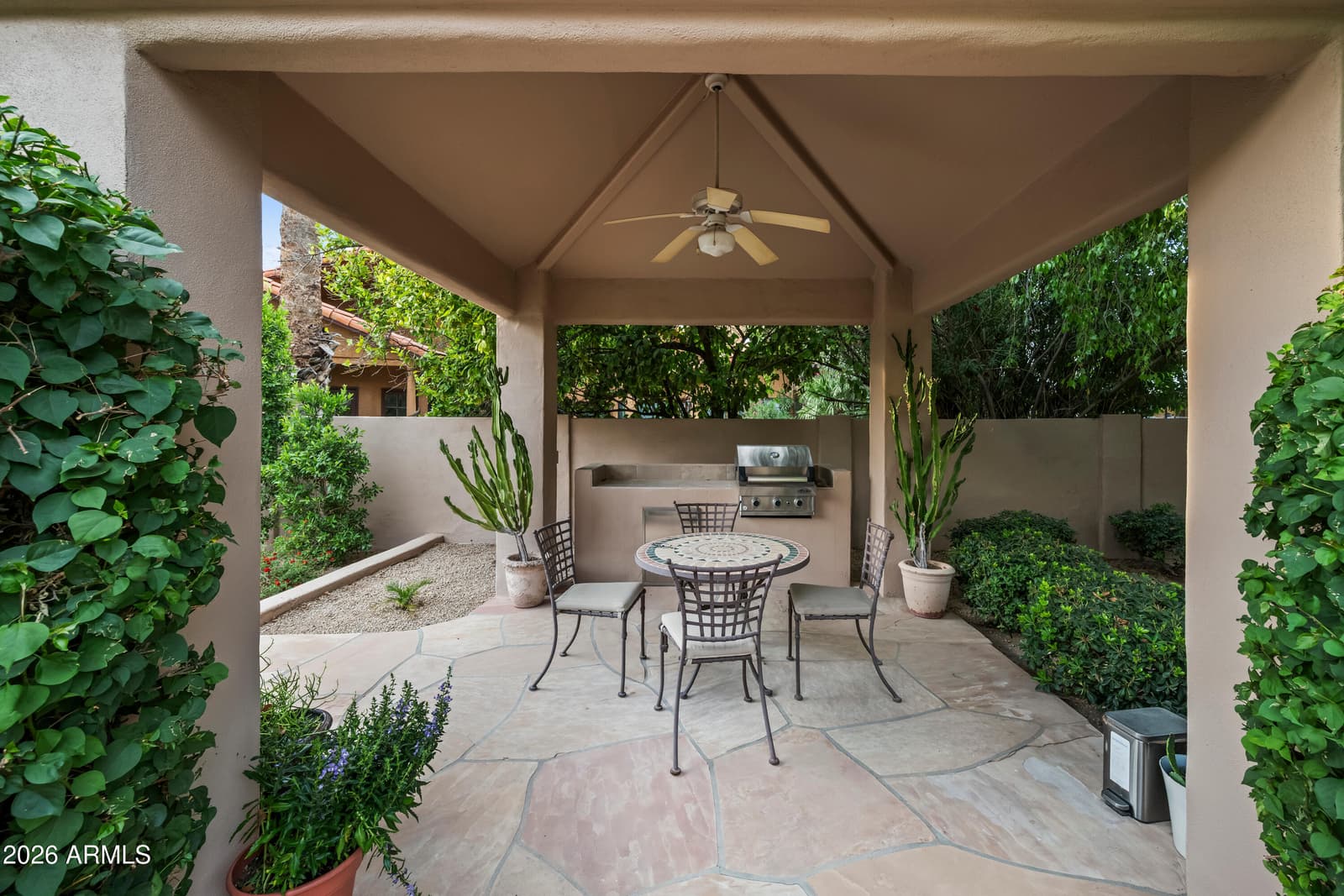 10007 N 55TH Street, Paradise Valley, AZ 85253 — photo 17 of 42