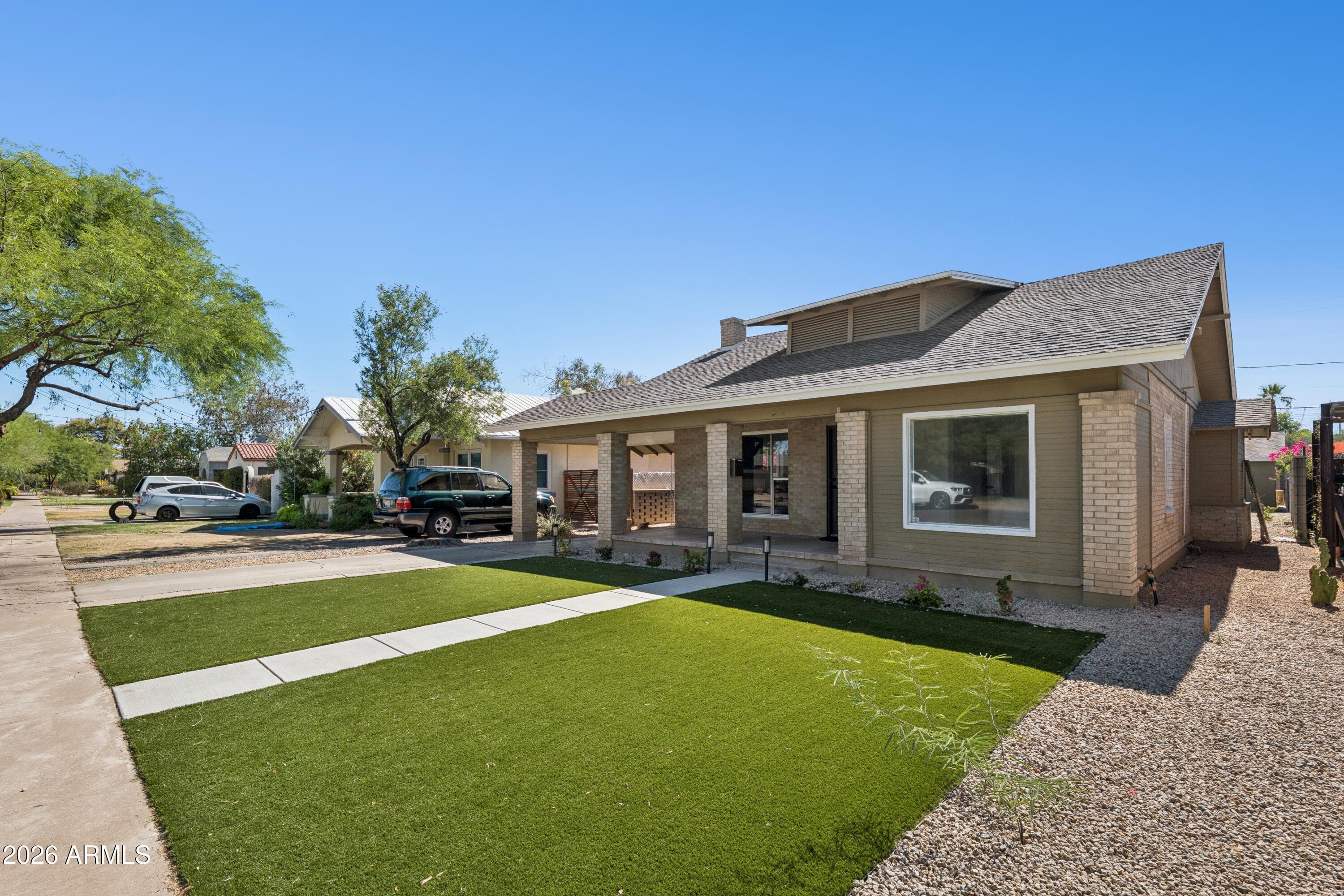 2534 N RICHLAND Street, Phoenix, AZ 85006 — photo 4 of 58