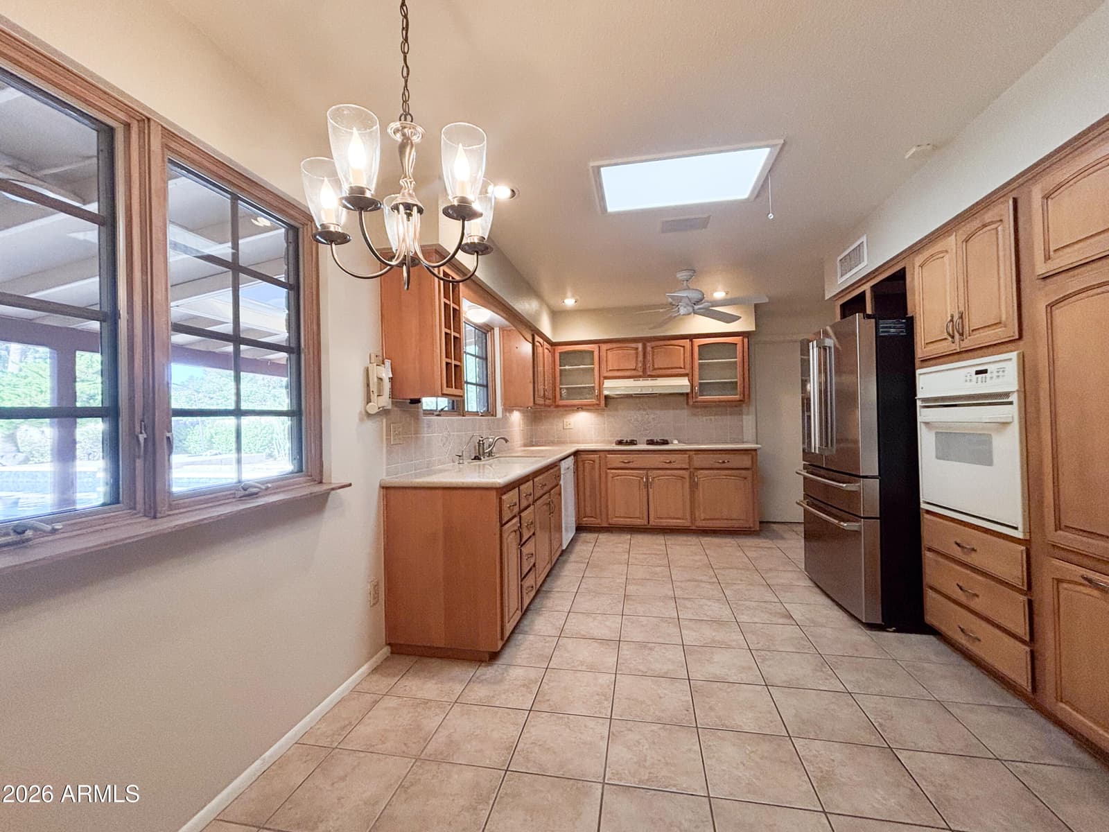6402 E FANFOL Drive, Paradise Valley, AZ 85253 — photo 8 of 40