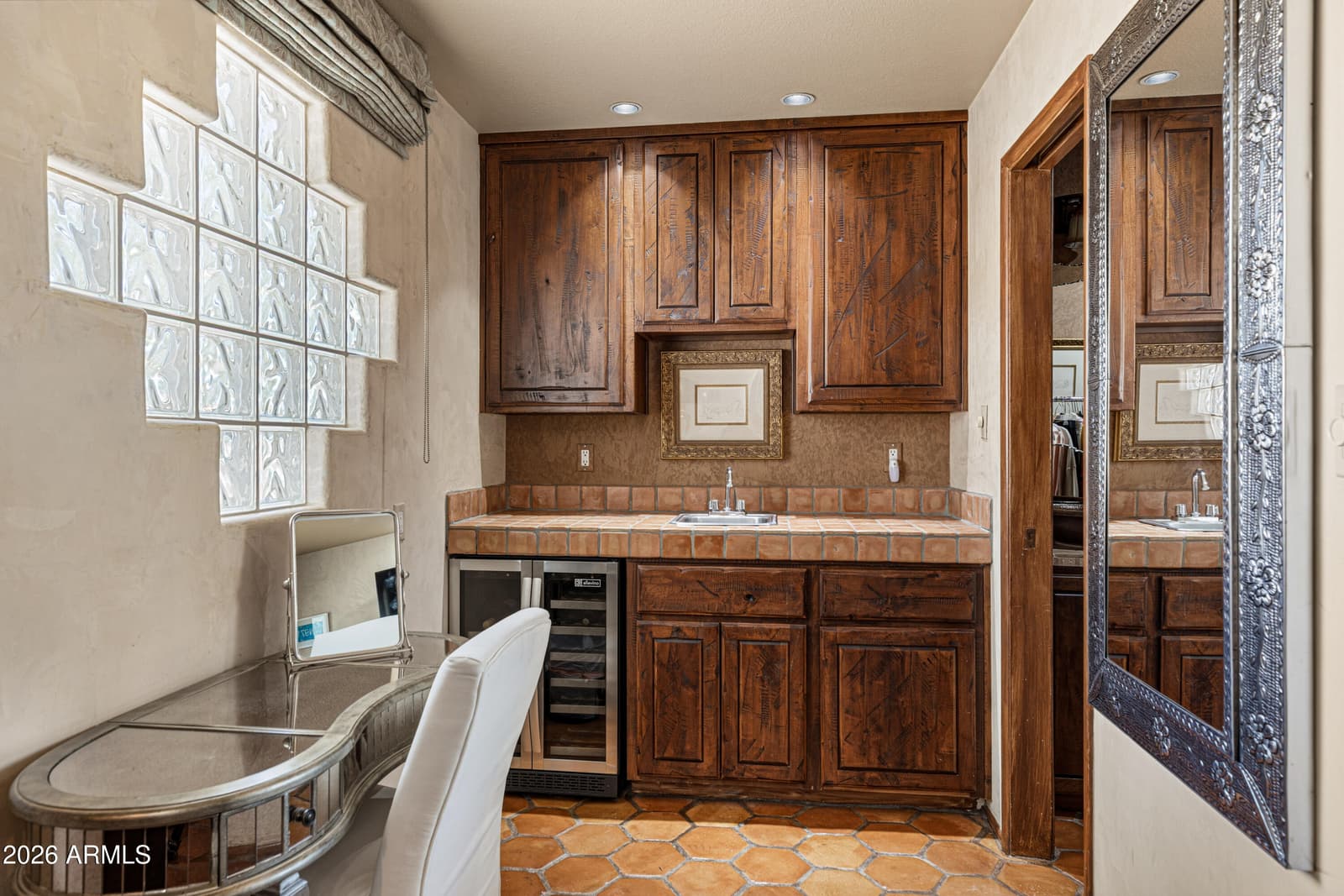 6725 E CHOLLA Street, Scottsdale, AZ 85254 — photo 4 of 55