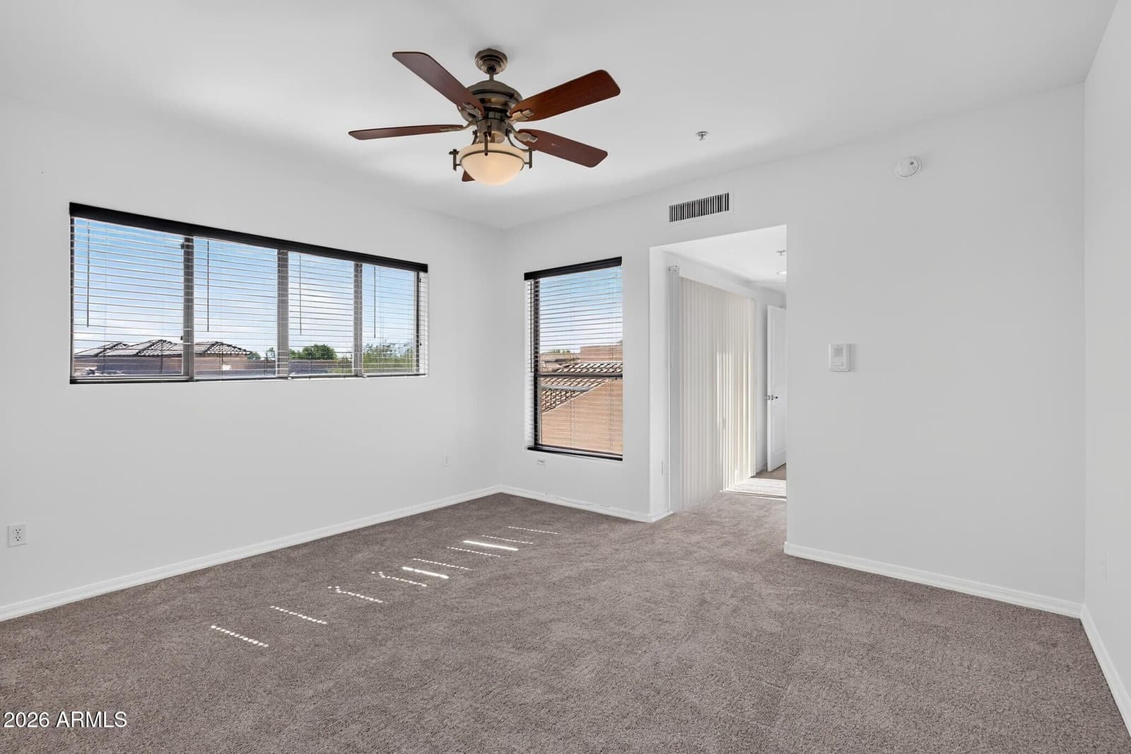 20660 N 40TH Street 2179, Phoenix, AZ 85050 — photo 25 of 37