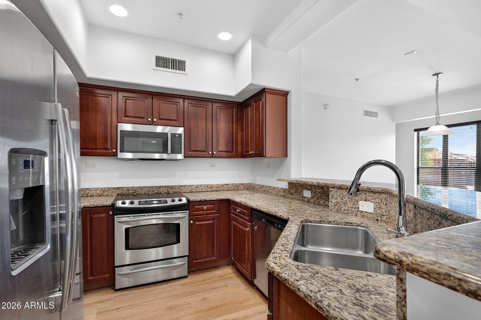 20660 N 40TH Street 2179, Phoenix, AZ 85050 — photo 11 of 37