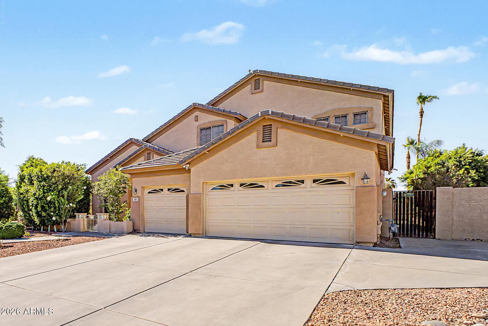 66 E Julian Drive, Gilbert, AZ 85295 — photo 4 of 50