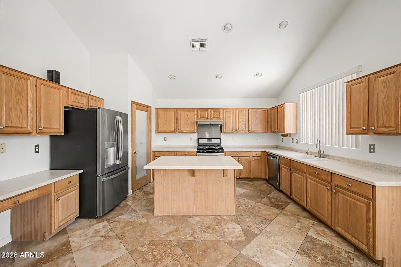 66 E Julian Drive, Gilbert, AZ 85295 — photo 13 of 50