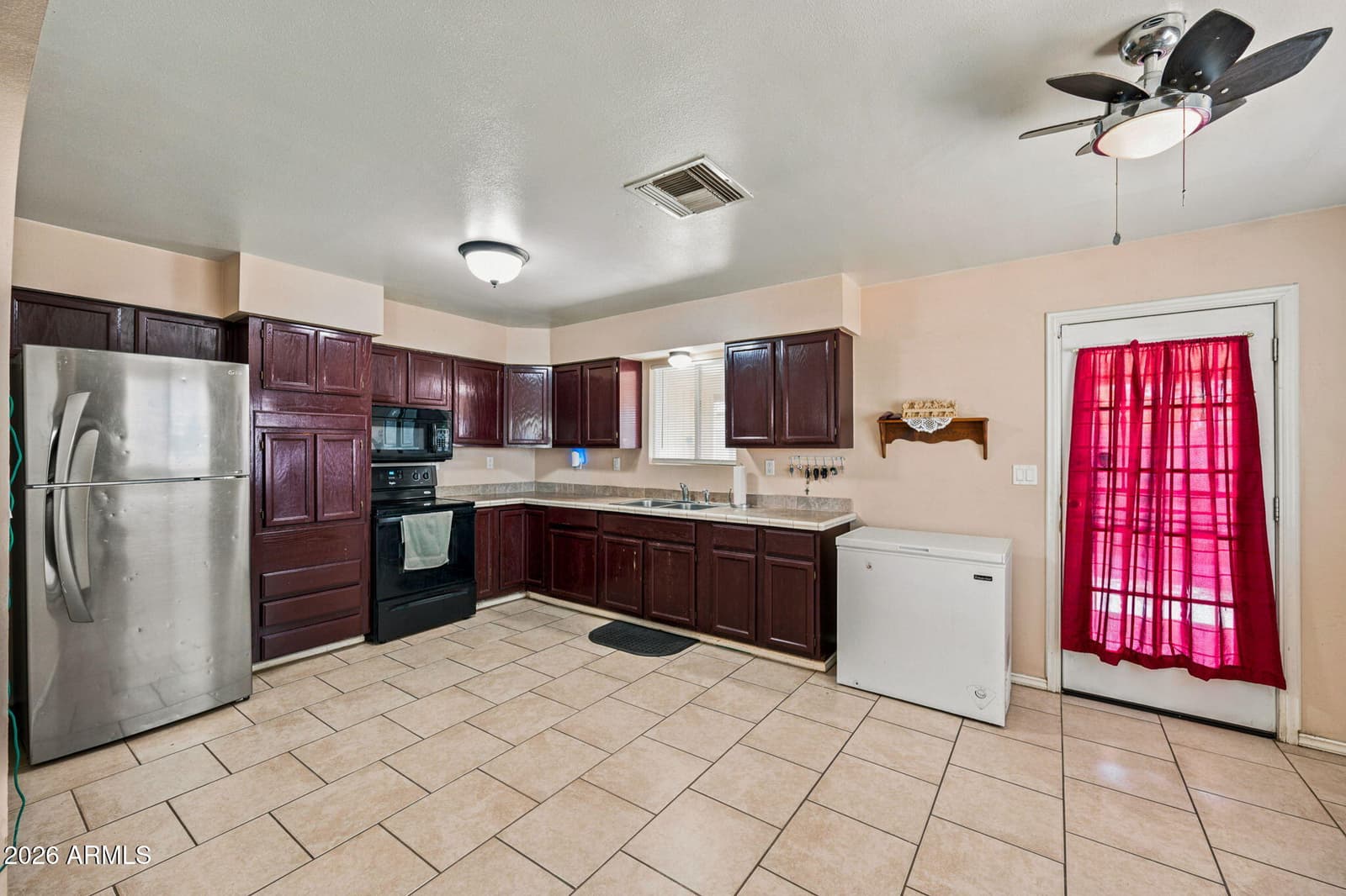 727 W 13TH Street, Casa Grande, AZ 85122 — photo 3 of 22