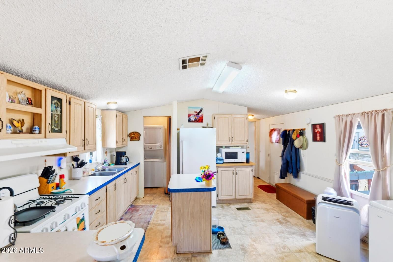 2479 N Calle Segundo, Huachuca City, AZ 85616 — photo 13 of 22