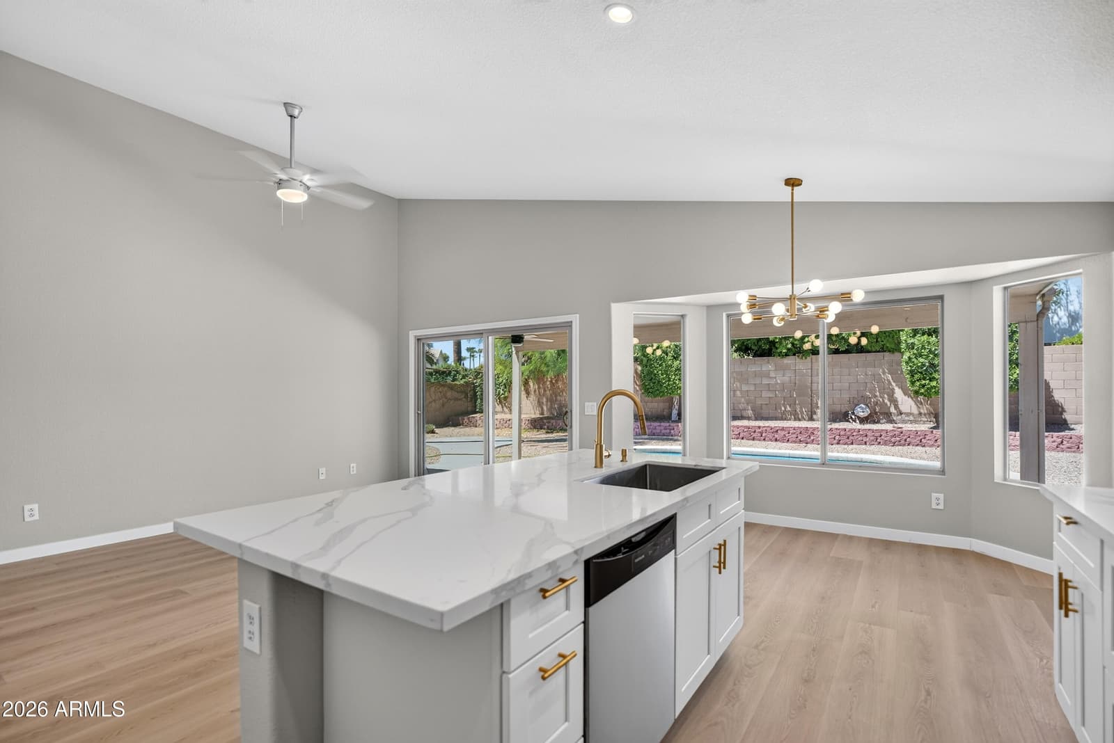 2480 S WALNUT Drive, Chandler, AZ 85286 — photo 11 of 37