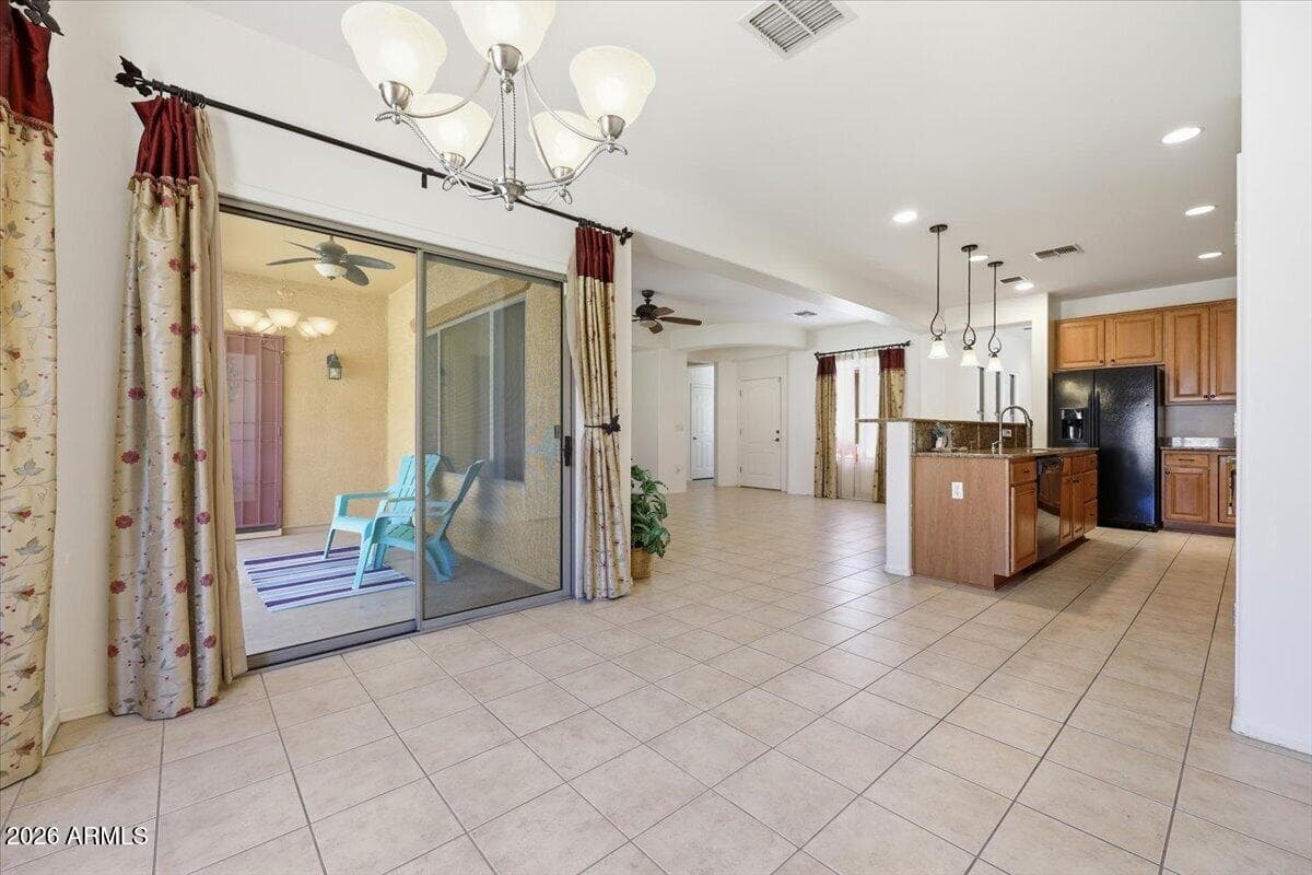3456 W COPPER SPIRIT Drive, Marana, AZ 85658 — photo 15 of 31