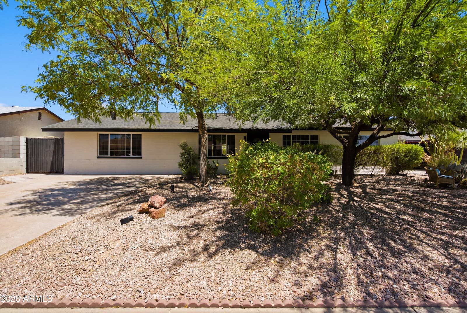18 E GARFIELD Street, Tempe, AZ 85288 — photo 2 of 37