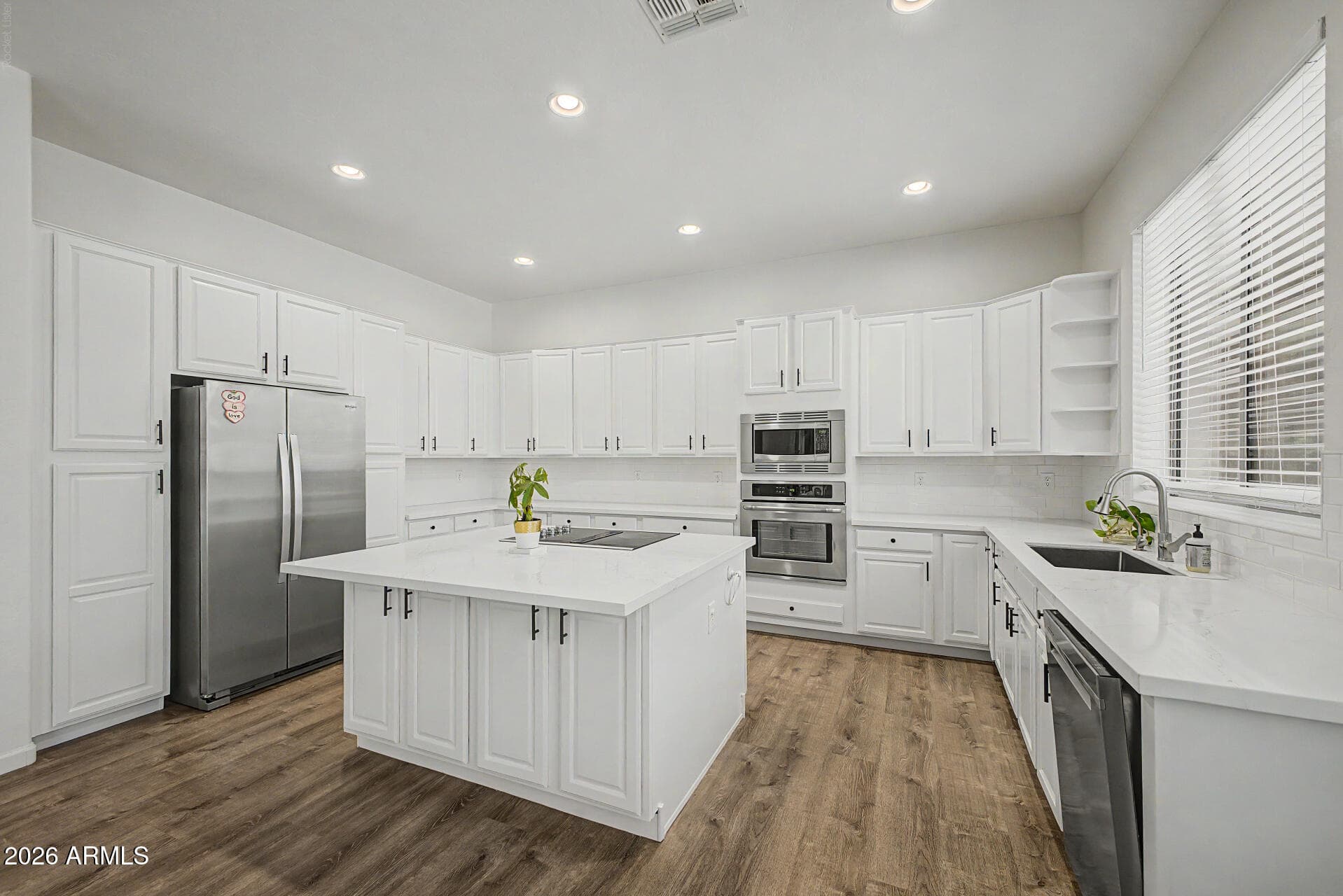 540 N MAMMOTH Way, Chandler, AZ 85225 — photo 10 of 41