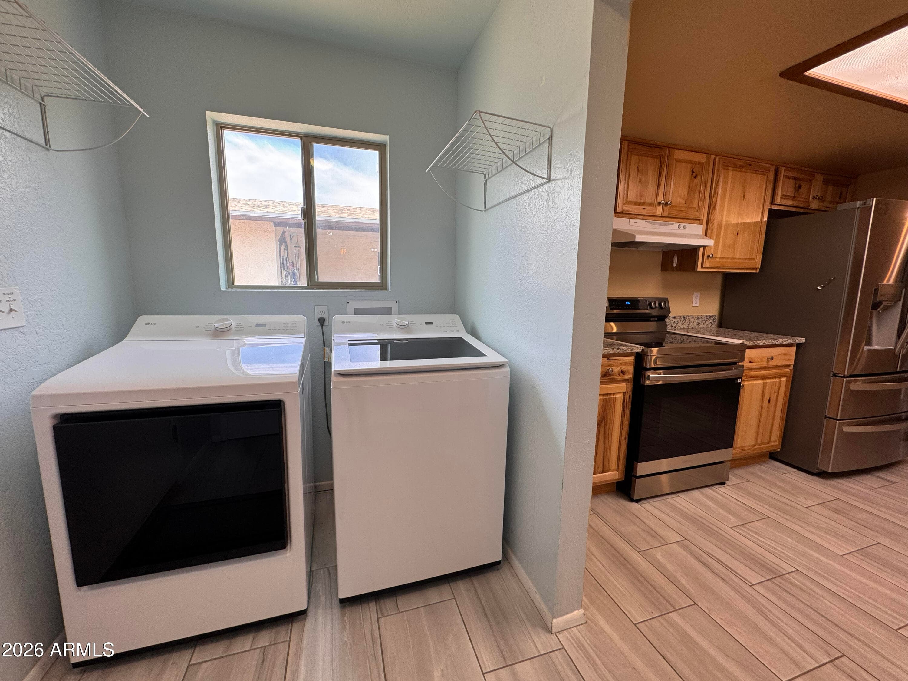 485 E Vía Luna Road, Sierra Vista, AZ 85635 — photo 9 of 25