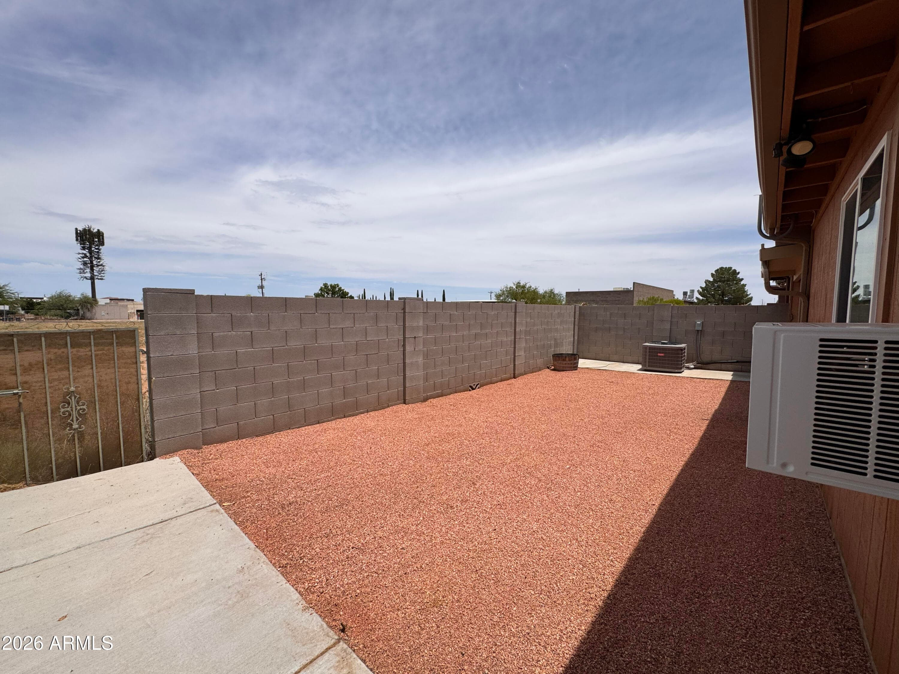 485 E Vía Luna Road, Sierra Vista, AZ 85635 — photo 23 of 25